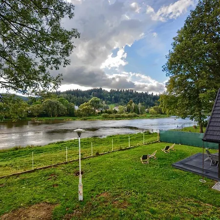 Guest House Lesko Exteriér fotografie